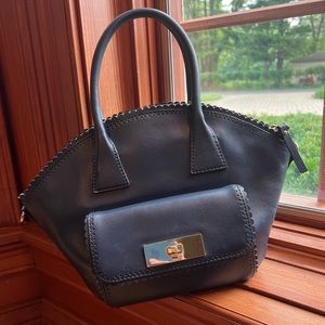 Navy Kate Spade Tote Bag. Been used. Great condition. 8x9